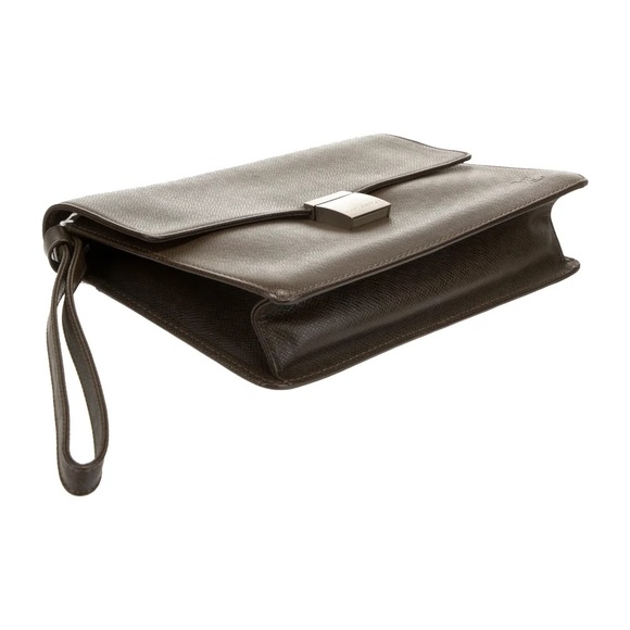 Authentic Louis Vuitton Selenga clutch. - Picture 3 of 6